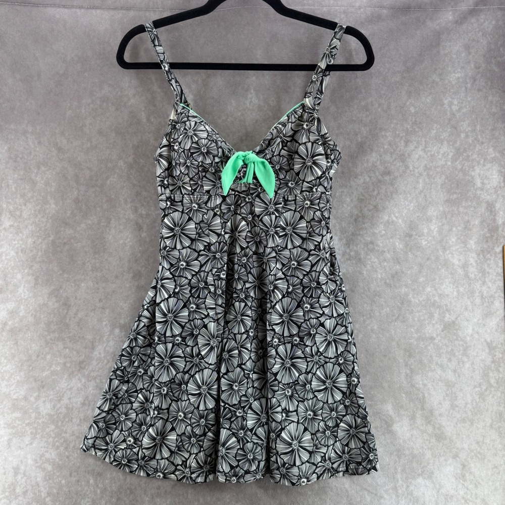 Fit 4 U Women Black White Floral Sunburst Swimdress Size 12 Adjustable Straps